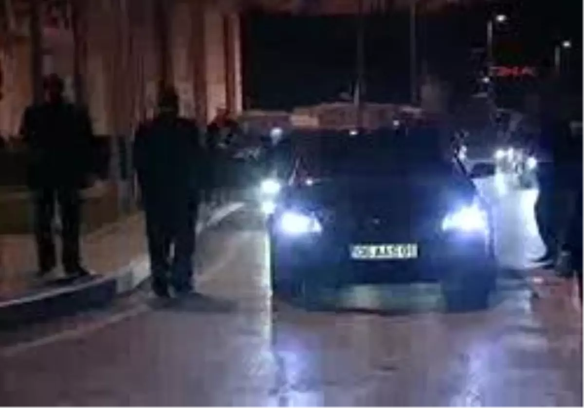 Başbakan\'dan Yardım İstediler