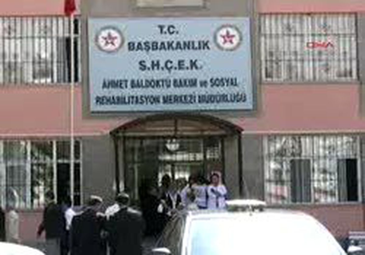 Kayseri-Bakan Yıldız, 'Almanya Bile Nükleer Santrallerin 20 Yıl Devamı Kararı Aldı'