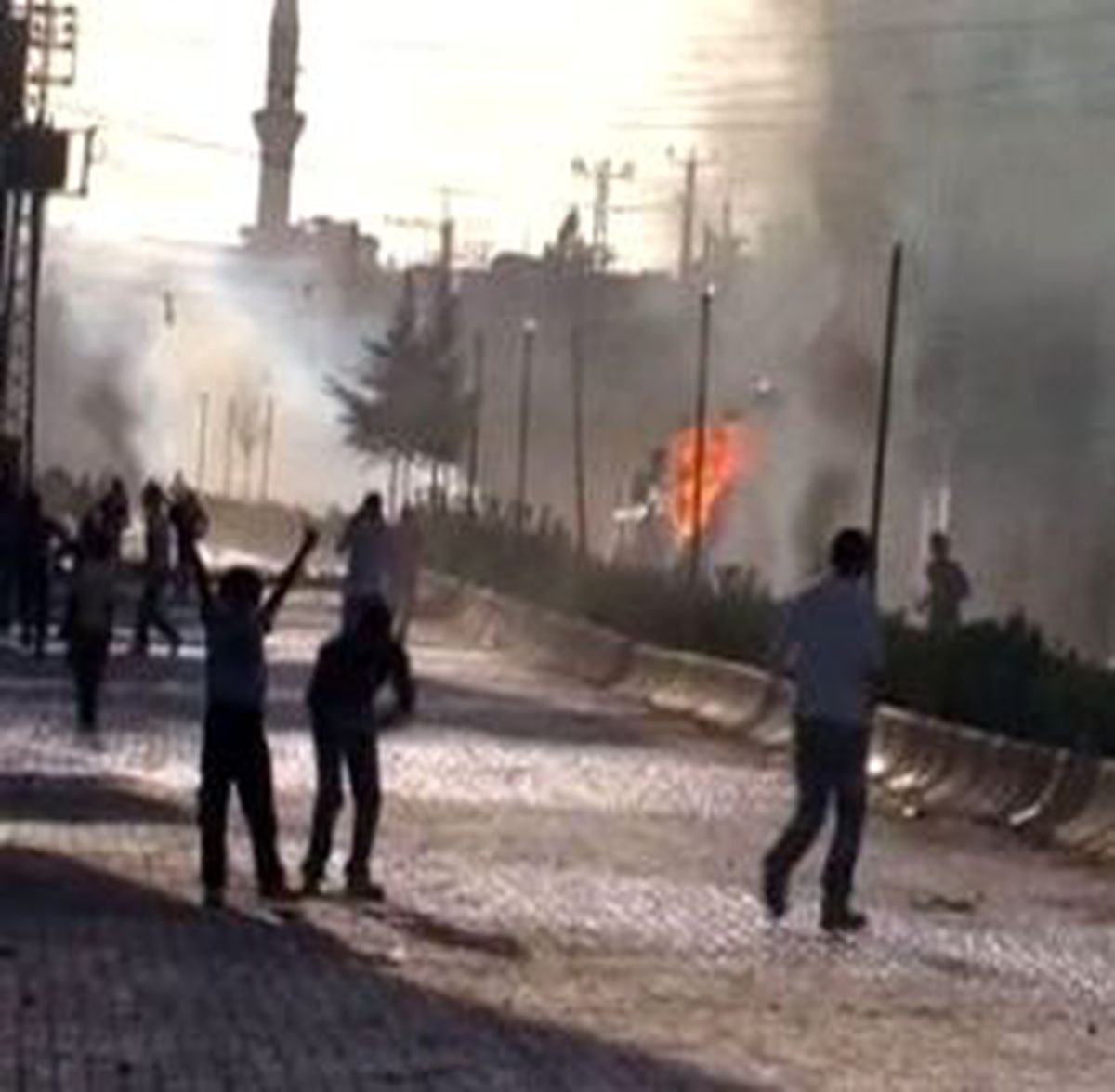 Nusaybin\'de Göstericiler Polisle Çatıştı