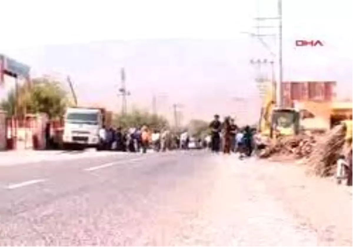 Şırnak\'ta Bıçaklı Kavga: 11 Yaralı