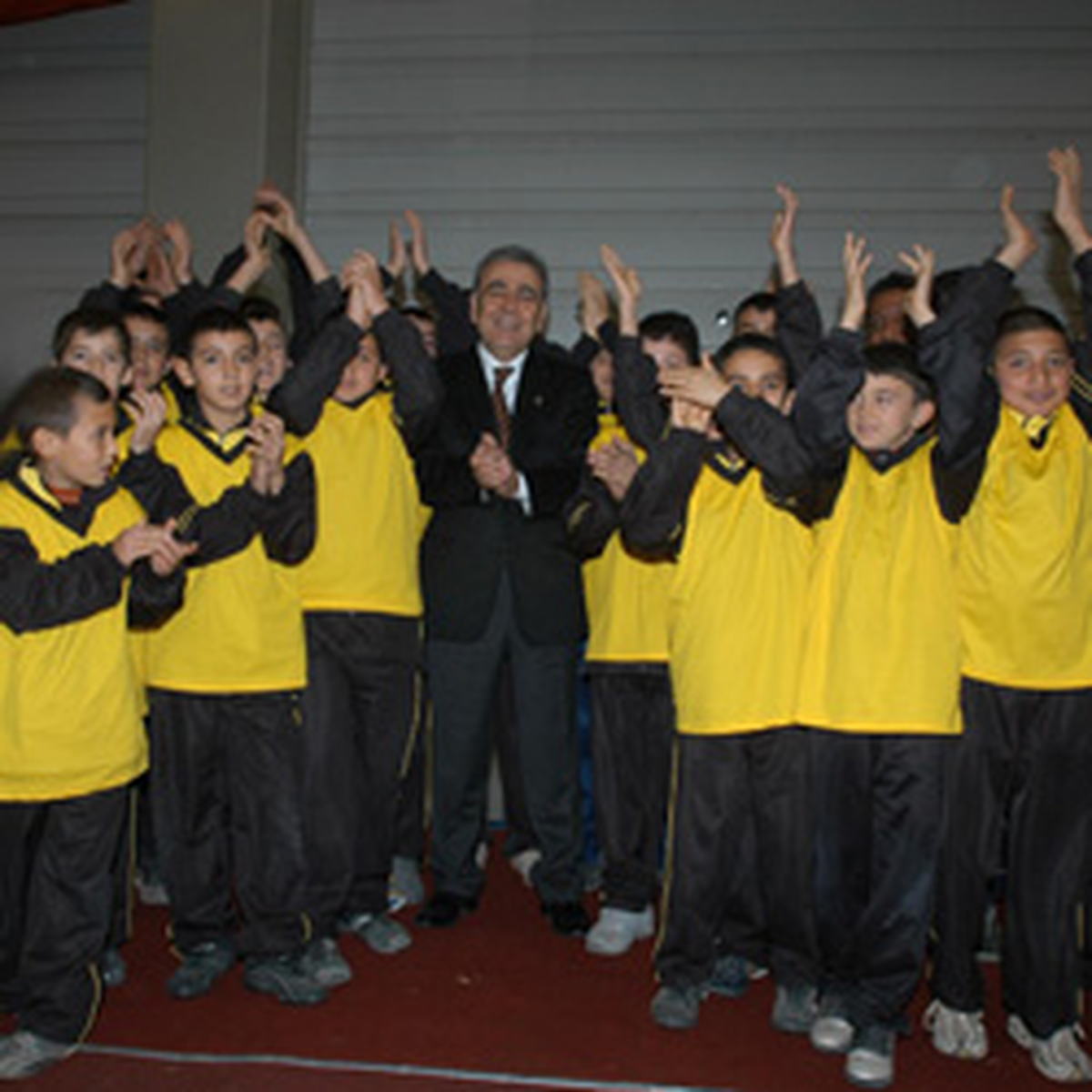 'Gençler Spor Yapsın Diye'
