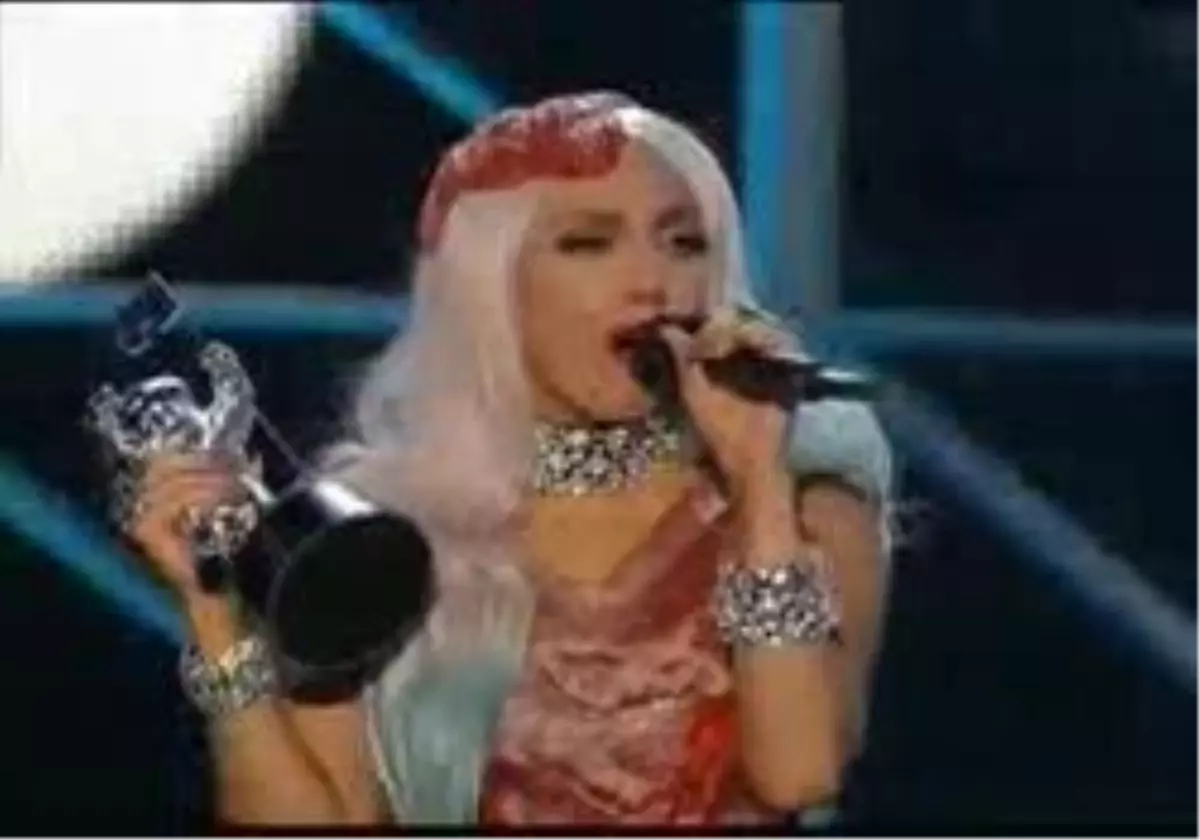 Dünyanın Konuştuğu Et Elbise