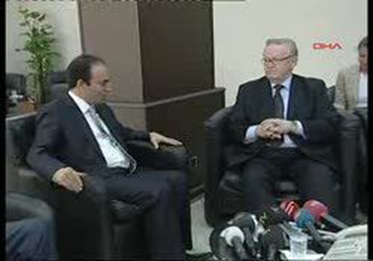 Diyarbakır2finlandiya Eski Cumhurbaşkanı Marti Ahtisaari Diyarbakır\'da