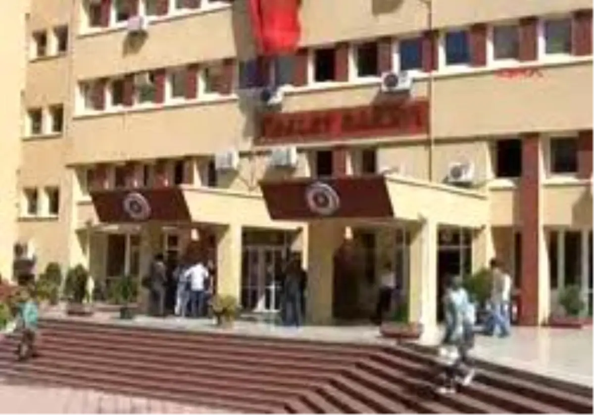 Trabzon - Dink\'in Avukatından Aihm Vurgusu
Albay Ali Öz Ve 7 Askerin Yargılanmasına Devam Edildi