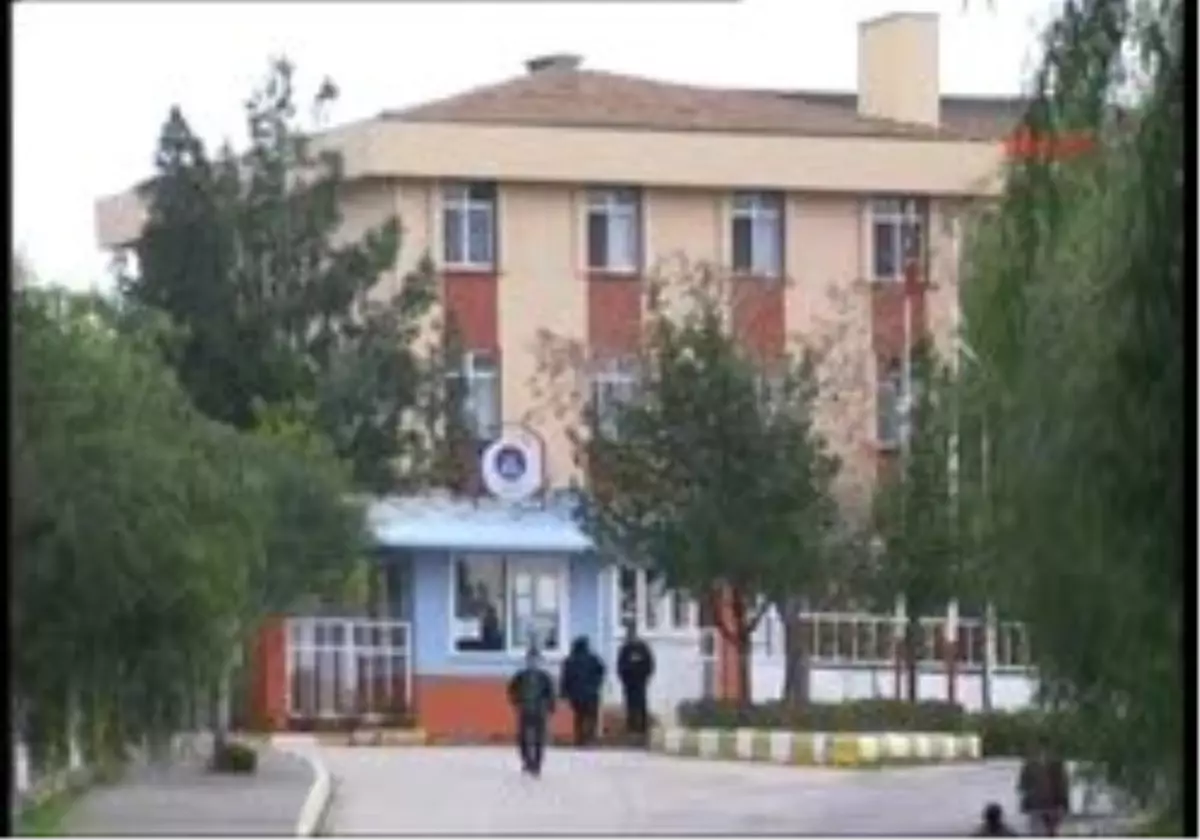 Adanaarşivat Eti Yedirilen Öğrenciler: Sınavlarda Başarısız Olduk