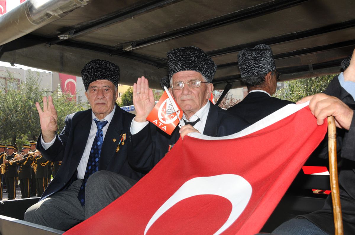 
Başkan Ergün Gaziler Günü’nü Kutladı