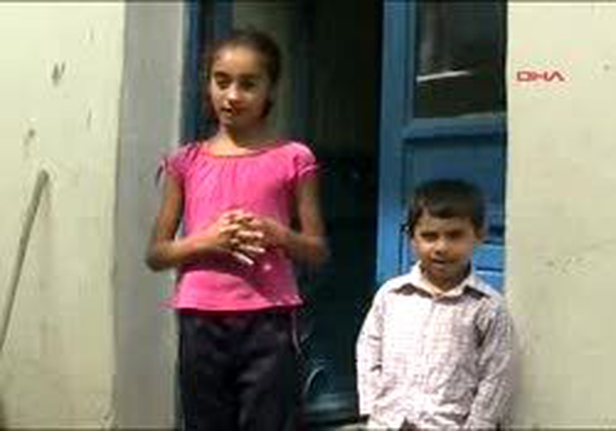 Konya - 5 Yaşındaki Çocuk, Otomobille Çukura Uçtu