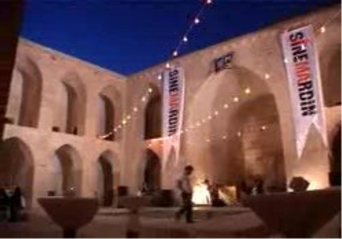 Mardin - Sinemardin, Halep\'te Sonlanacak
Sinemasız Kentte, Sinema Festivali Başladı
