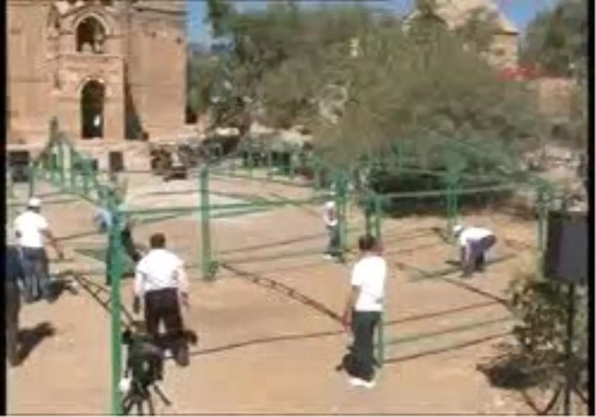 Akdamar Ayine Hazır