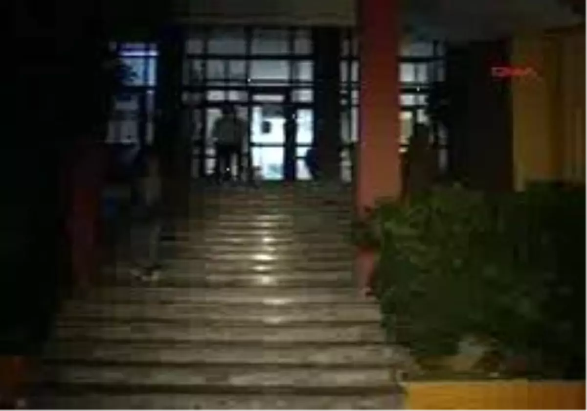 Galeri Olaylarıyla İlgili Adliyeye Sevk Edilen 7 Kişi Serbest...