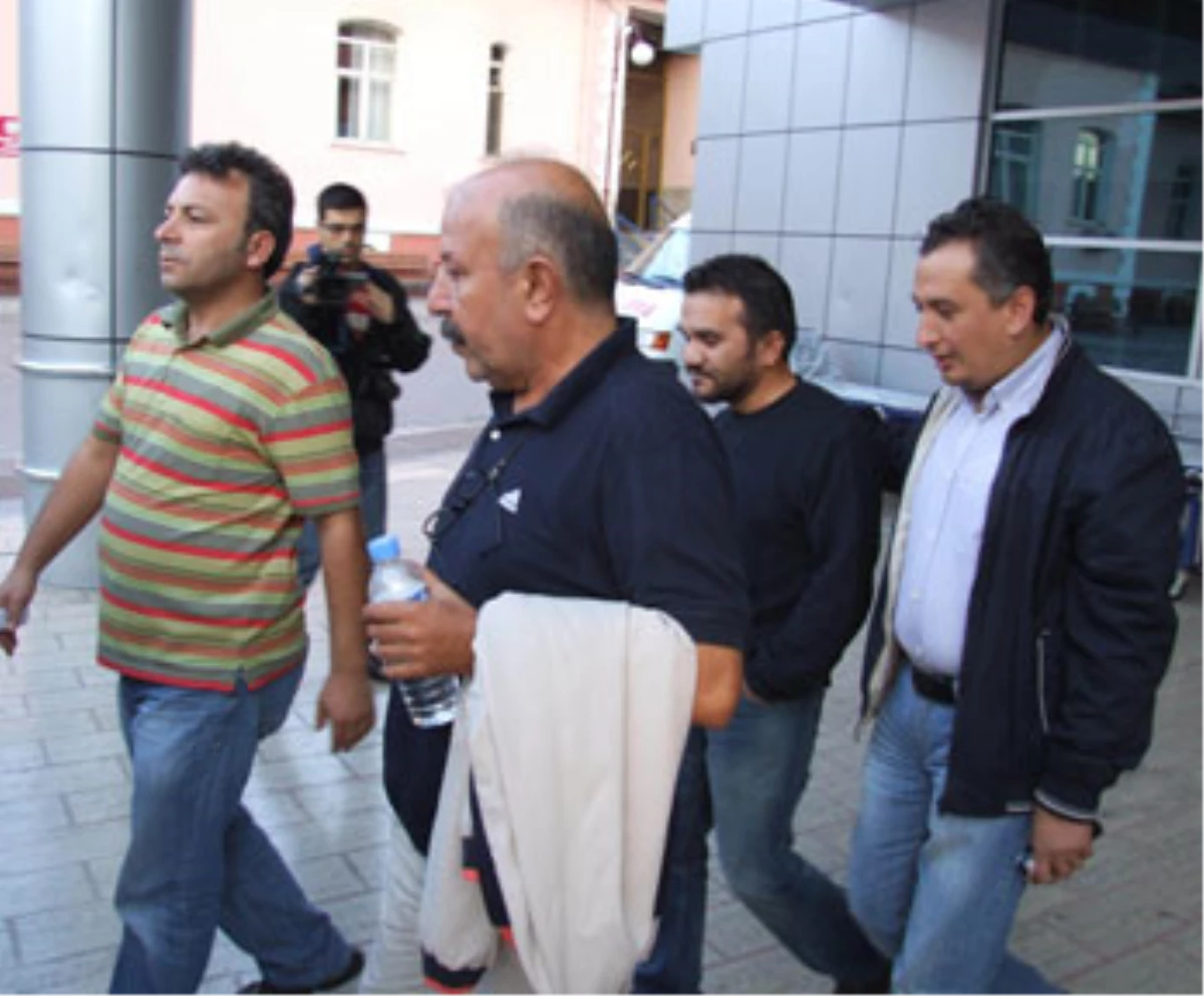 Konya\'da Hastalara Takılan Platinlerin Tornacıda Yaptırıldığı Ortaya Çıktı