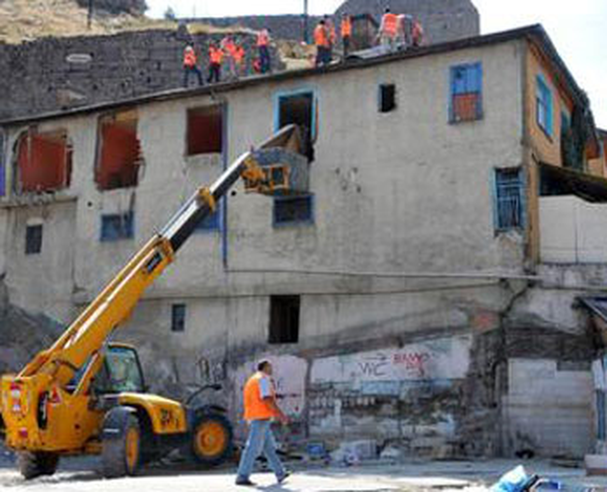 Ankara'da Genelev Yıkımına Devam