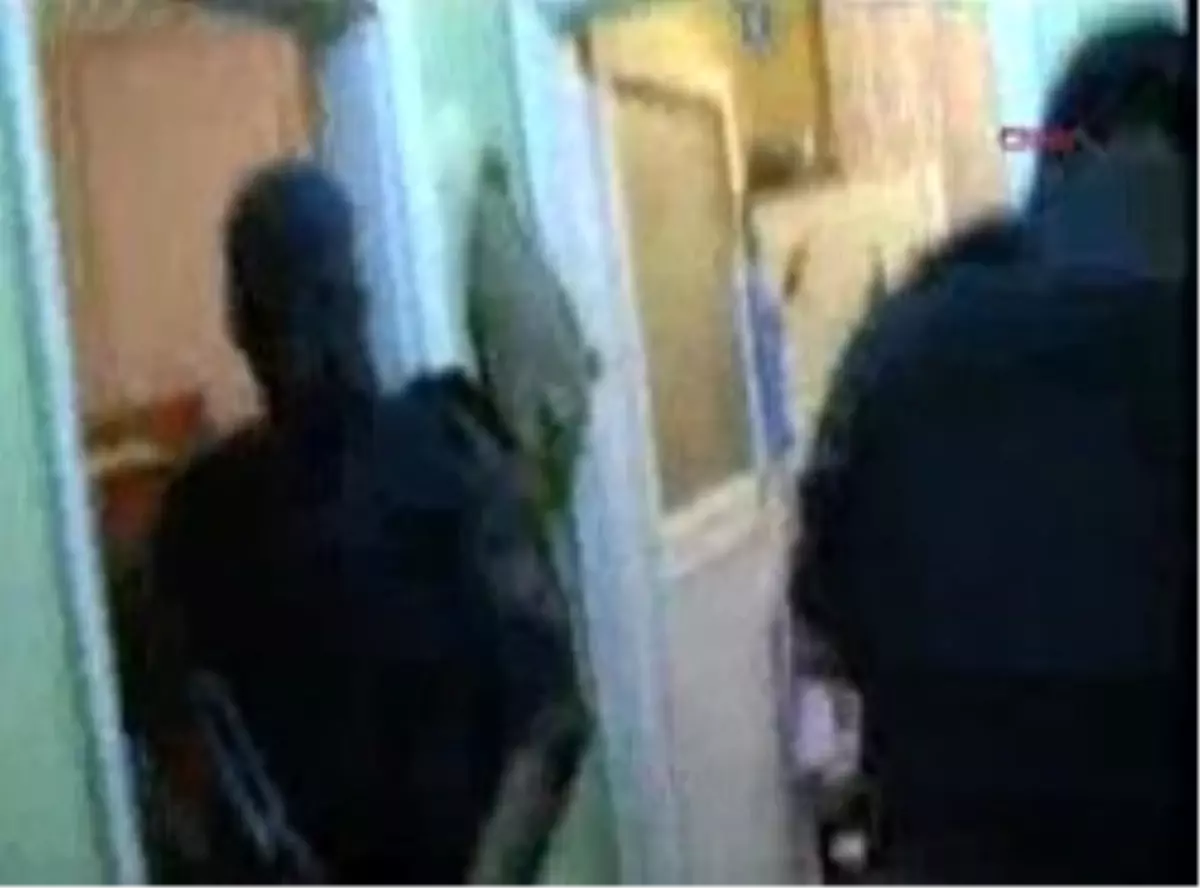 İşte Polis Kamerasından Baskın Anı