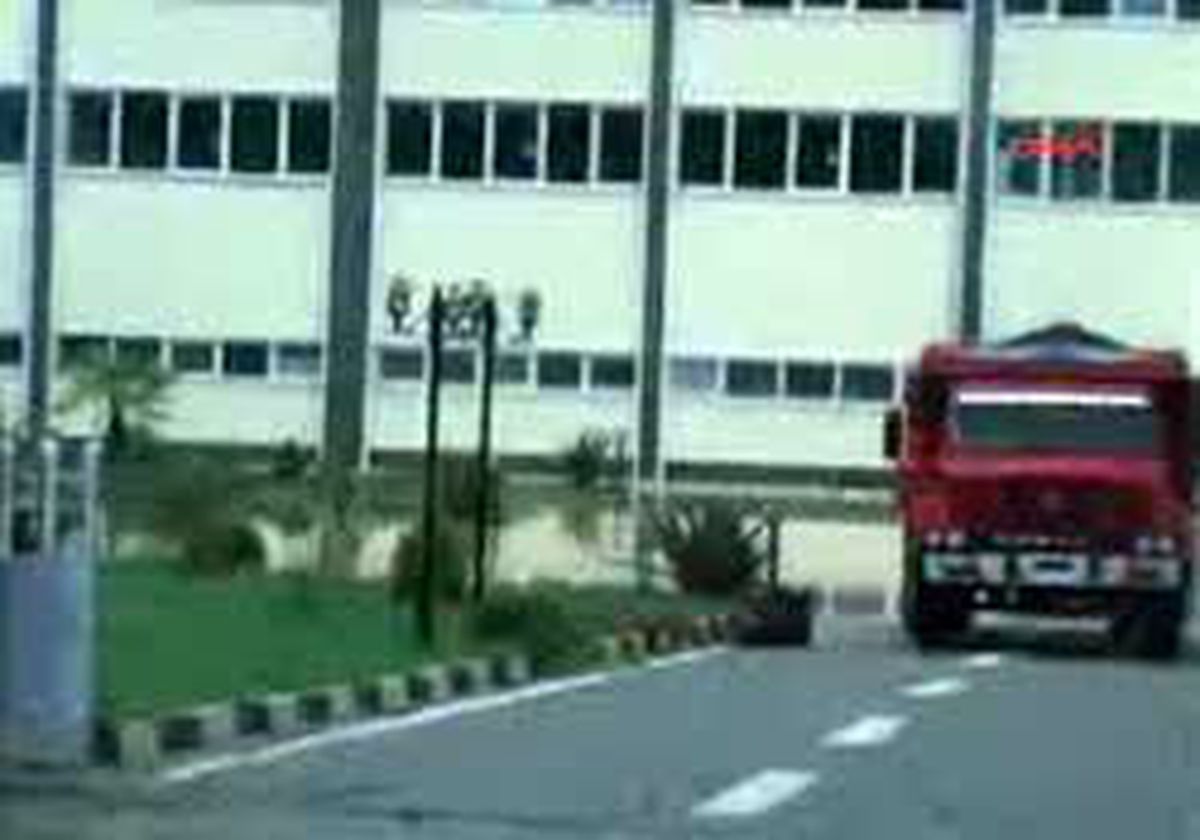 Rize - Ardeşen´ De Silah Fabrikasını Su Bastı
Rize´ De Yağış Etkili Oldu