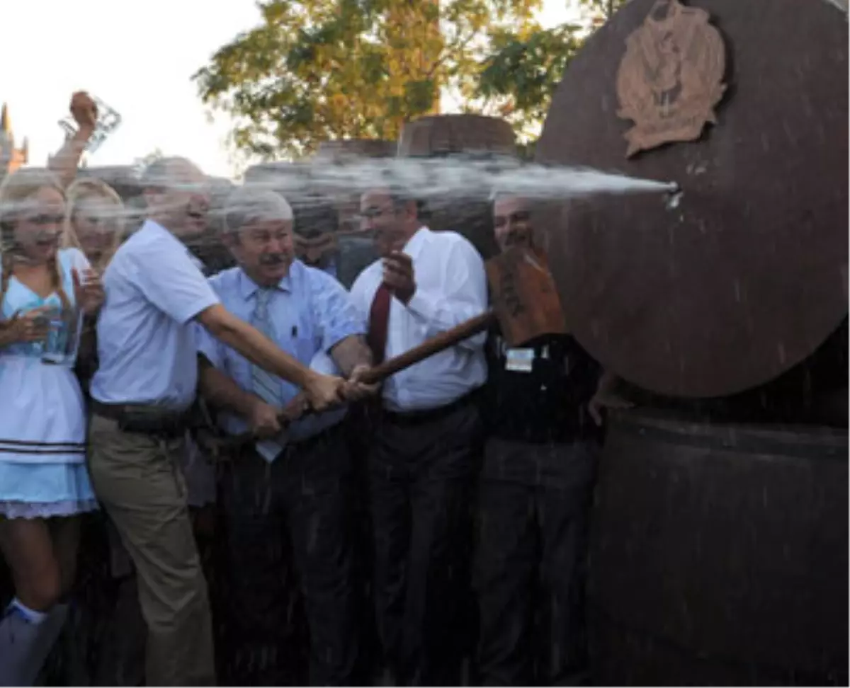 Oktoberfest Antalya\'da Başladı!