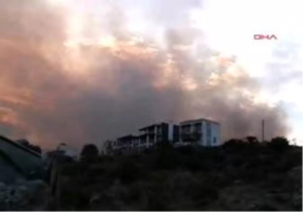 Bodrum1çöplük Yangını Korkuttu
Ormanlık Alana Sıçrayan Yangın Tatilcilere Korku Dolu Anlar Yaşattı