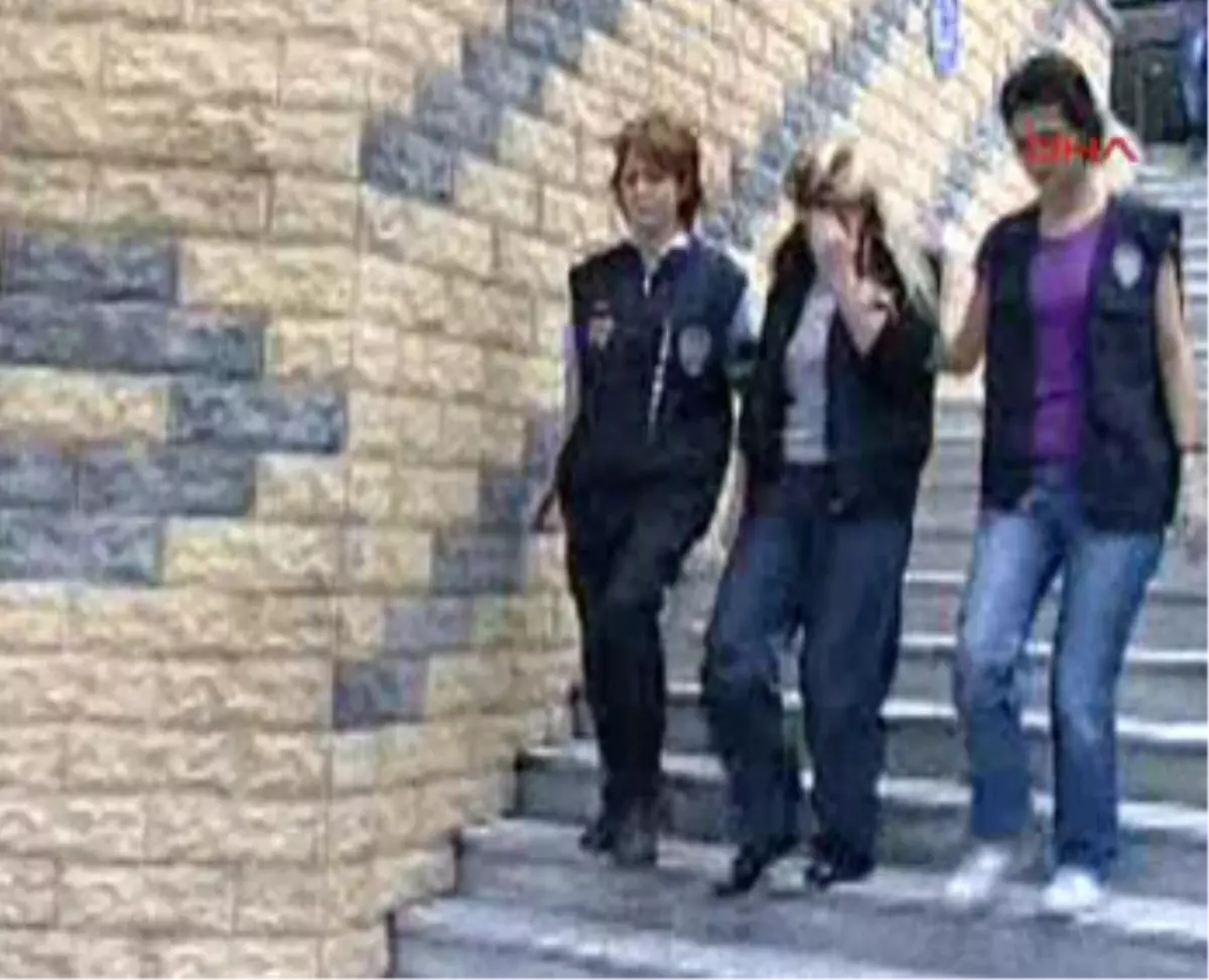 Eşini, Sevgilisine Öldürttü