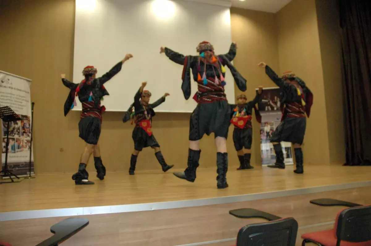 
Efeler BTK’da Sahne Aldı