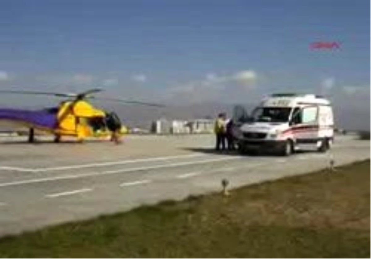Erzurum - Ambulans Helikopter Bozkurt Bebek İçin Havalandı
6 Yıllık Çocuk Özleminin Ardından Dünyaya Gelen İkizlerden Birinin Kalbi Besleyen Damarlarında Problem Çıktı
