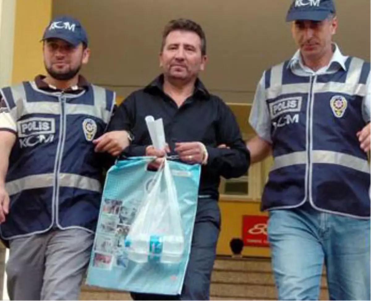 Kocaelispor\'a Talip Olan Kişinin Gösterdiği Euro\'lar Sahte Çıktı