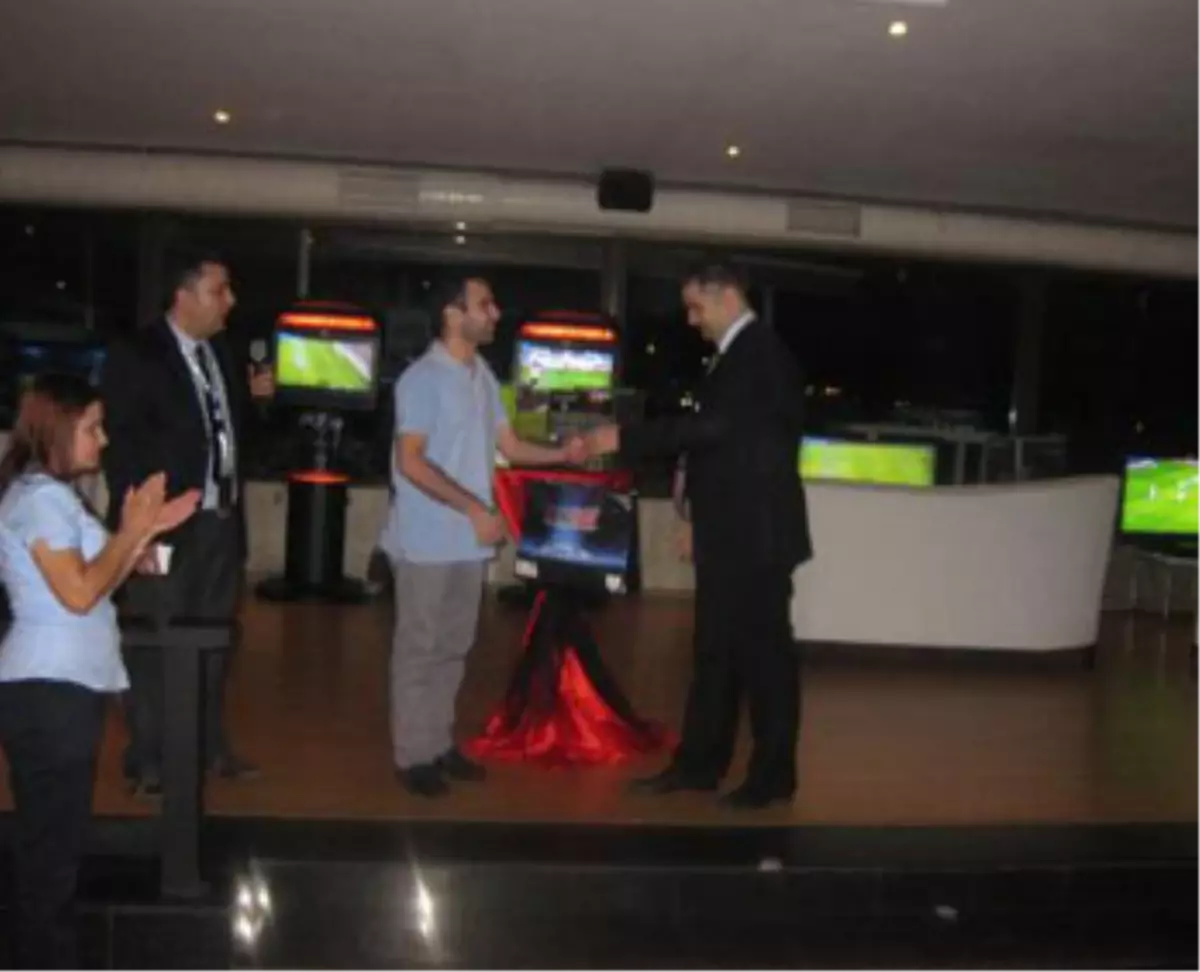 Aral Game Tarafından Baltalimanı Portaxe\'de Yapılan Lansmanda Basın Mensupları Yeni Oyunu Deneme Fırsatı Buldu