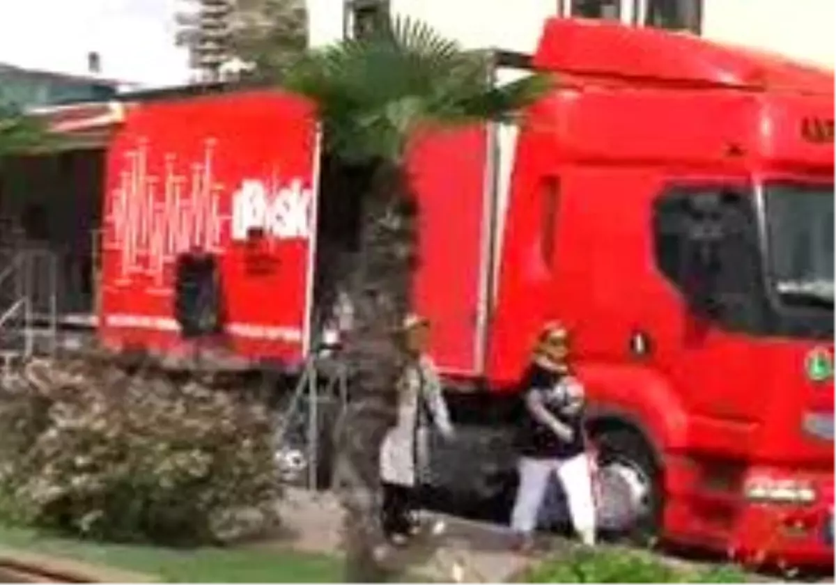 Balıkesir - Fay Hatları Tır´I Bilinçlendiriyor
Batı Anadolu Fay Hatları Tır\'ı Balıkesir\'e Ulaştı