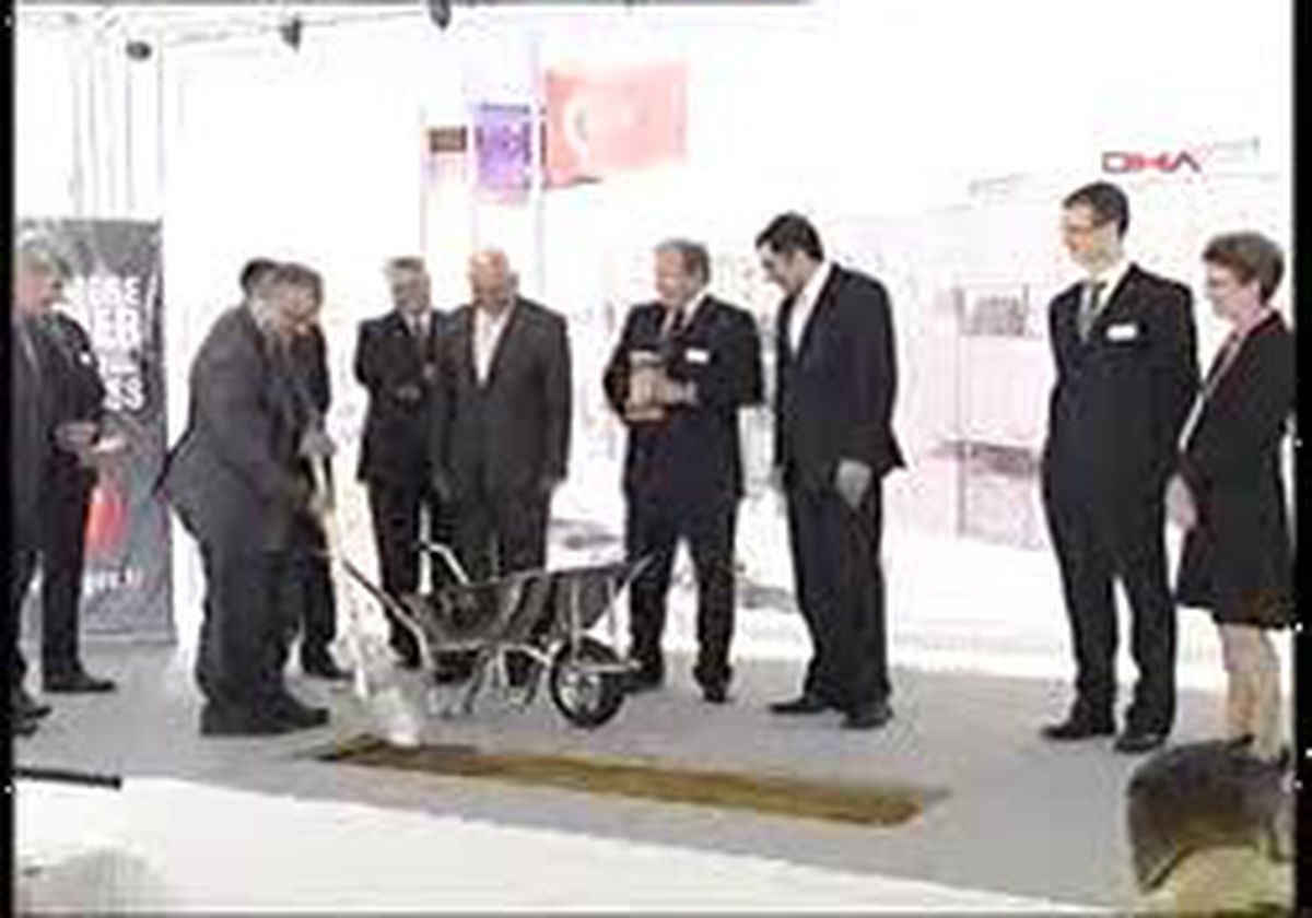 Kocaeli - Alman Crh Group, Gebze'de Fabrika Temeli Attı
Yılda 1 Milyon 200 Bin Otomobil Koltuğu Üretilecek