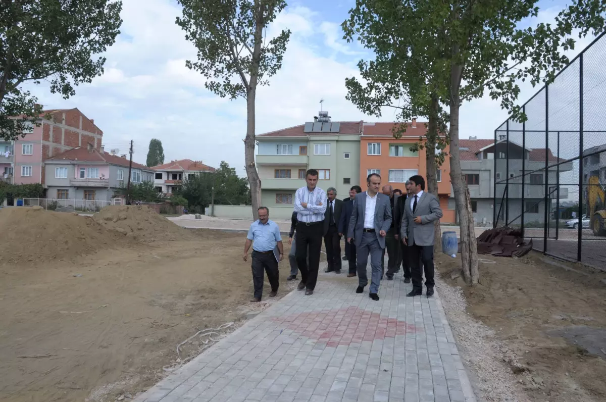 Semt Sahaları Gün Sayıyor