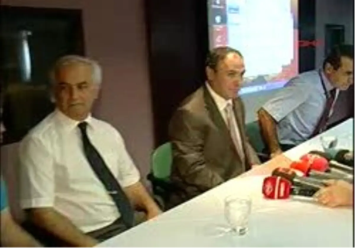 Antalya Ek(Özel Görüntülerle) Asansörde Dehşet