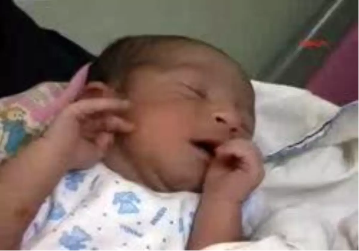 Şanlıurfa - Üç Günlük Bebeği Camiye Bıraktılar