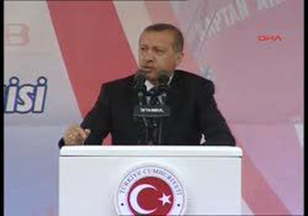 2Başbakan Erdoğan: Kara Tablolarla Veda Nağmelerle Bir Yere Gidilmez