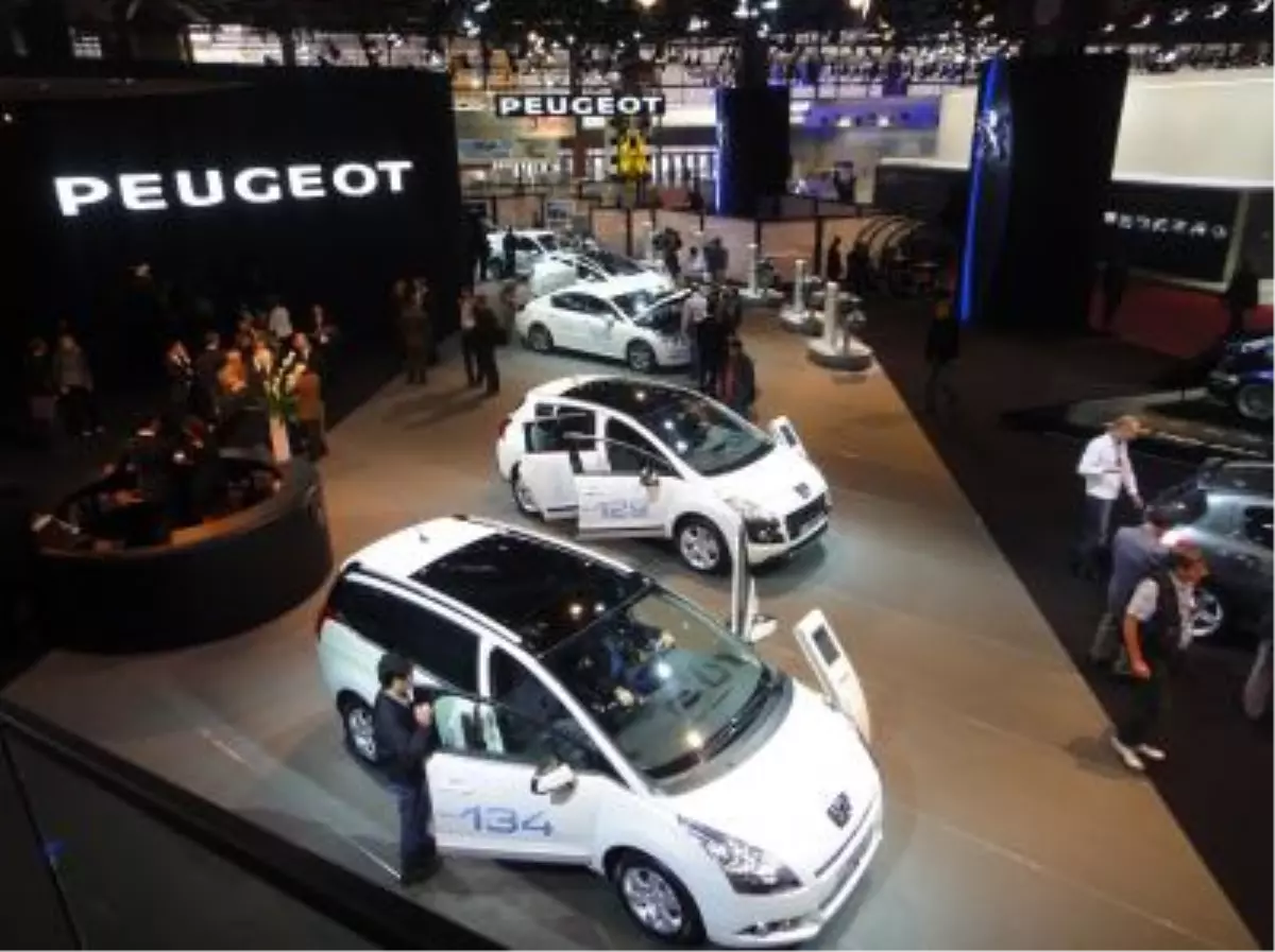 Peugeot 200. Yaşında Yeni Ürün ve Hizmet Atağını Hızlandırıyor