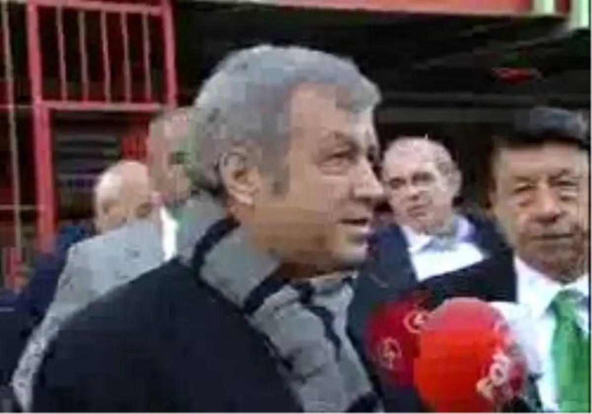 İstanbul Büyükşehir Belediyespor-Bursaspor Maçının Ardından (2)
İstanbul Büyükşehir Belediyespor Teknik Direktörü Avcı: "Maçın Hakkı Beraberlik Gibi Duruyor"