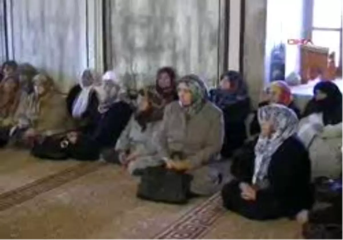 Yozgat - Hacı Adaylarnaı Kabe Maketi İle Hac Tatbikatı