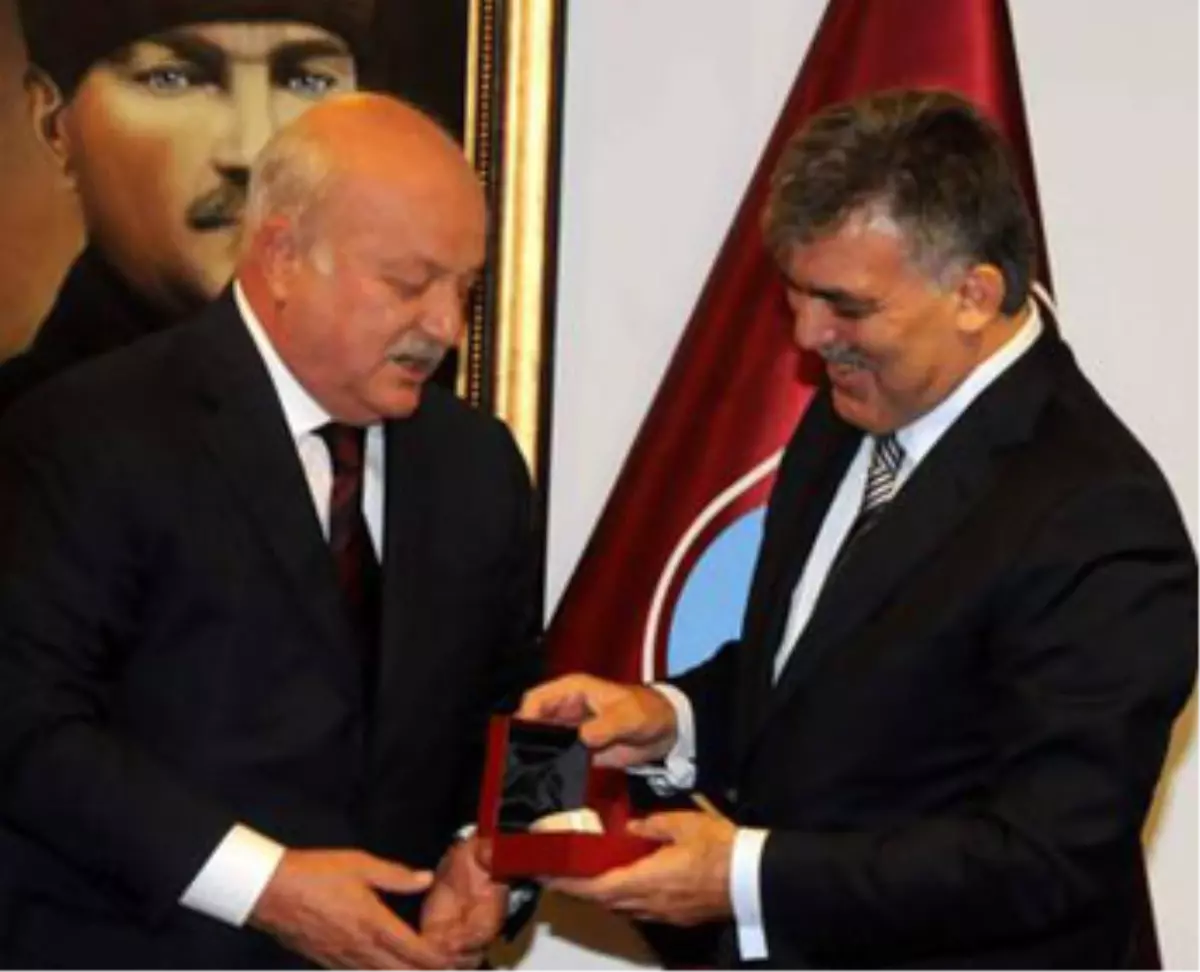 BJK Kongre Üyesi İdi, Trabzonspor Onur Üyesi Oldu