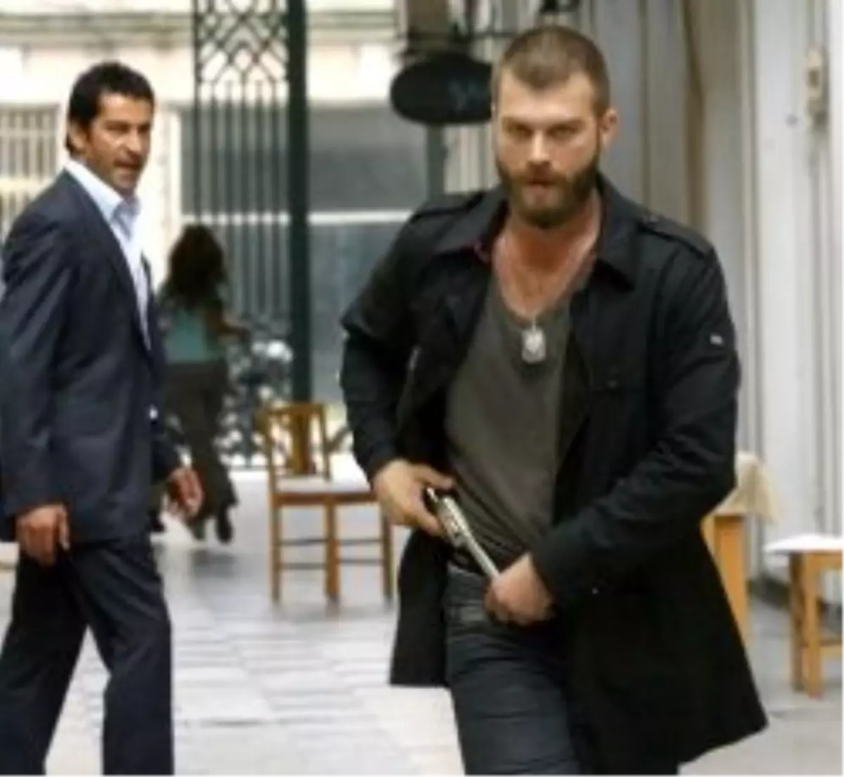 Ezel Sekiz'i Öldürdü