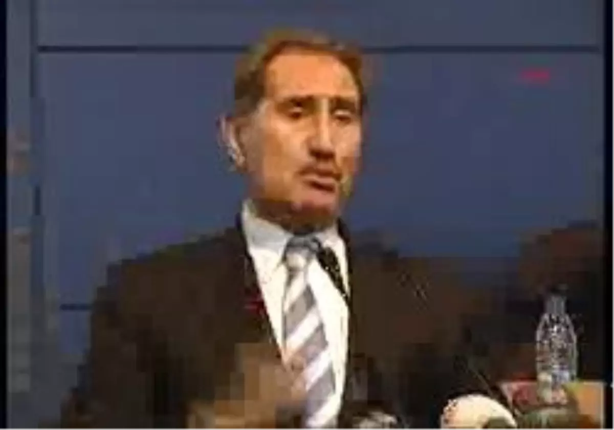 Bakan Günay Eleştirdi