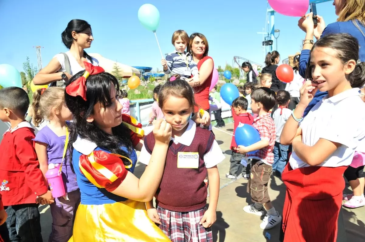 Park Antep Çocuk Kahkahaları İle Çınladı