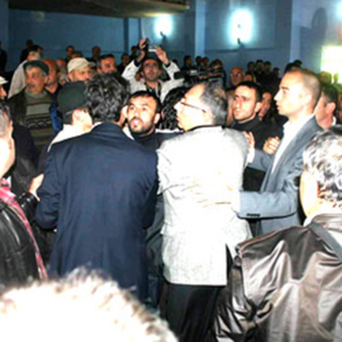 Yine CHP AK Parti Kavgası!