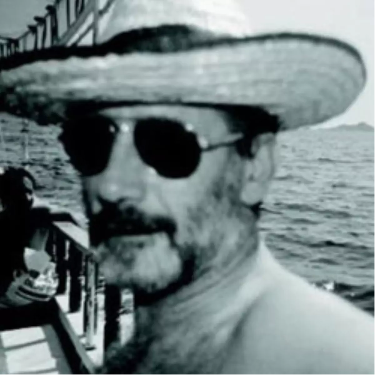 "Reis Kaygılanma Devlet Biziz"