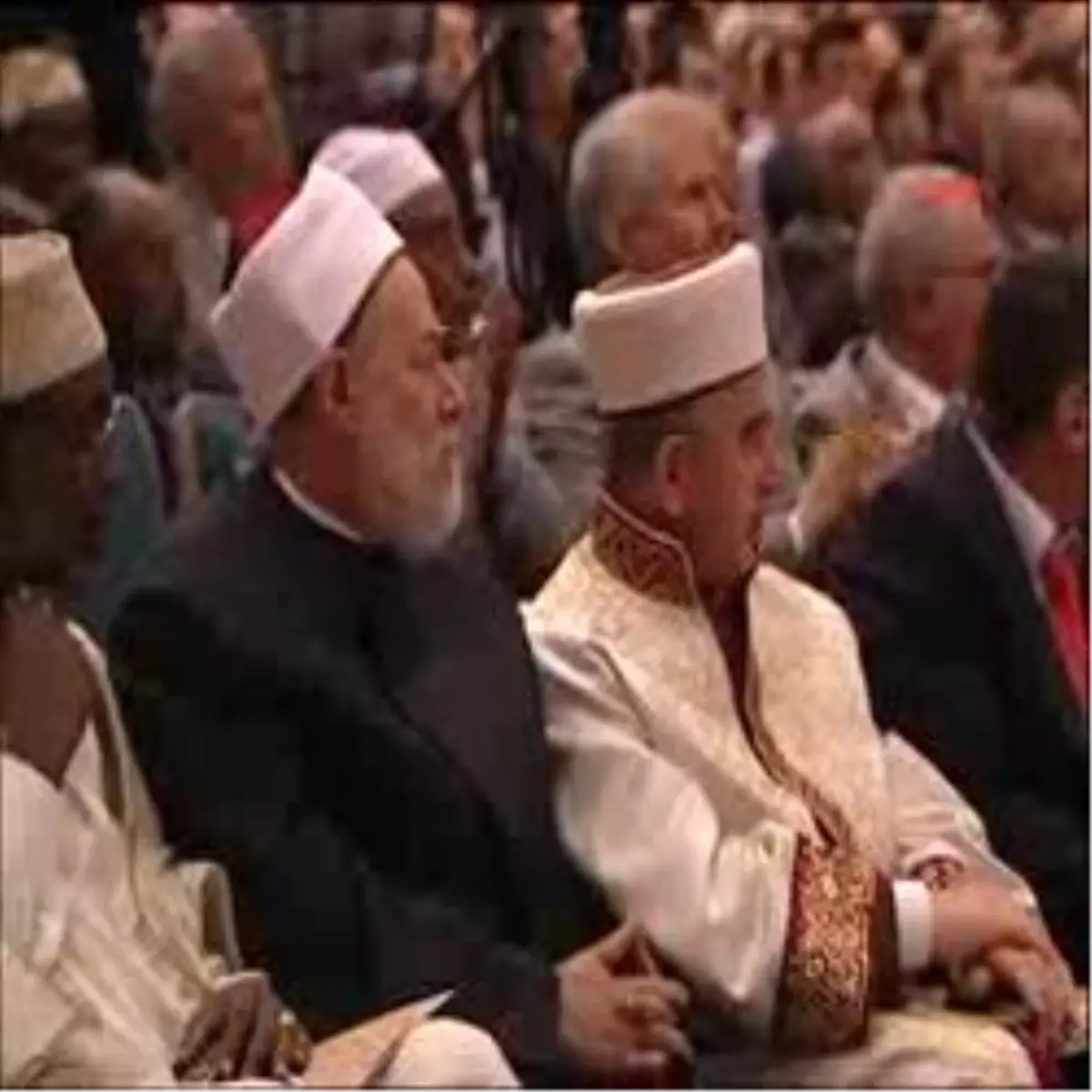 Hüseyin Çelik "Peygamber Yolu" Sempozyumunda Konuştu