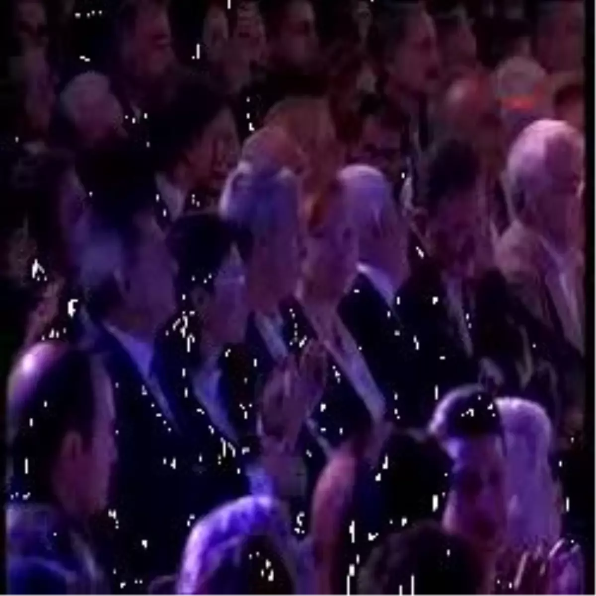  Açılışa Protestolar Damgasını Vurdu