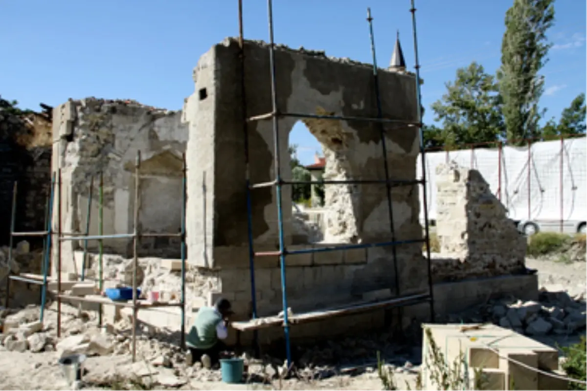 Derviş Mehmet Paşa Kütüphanesinde Restorasyon Başladı