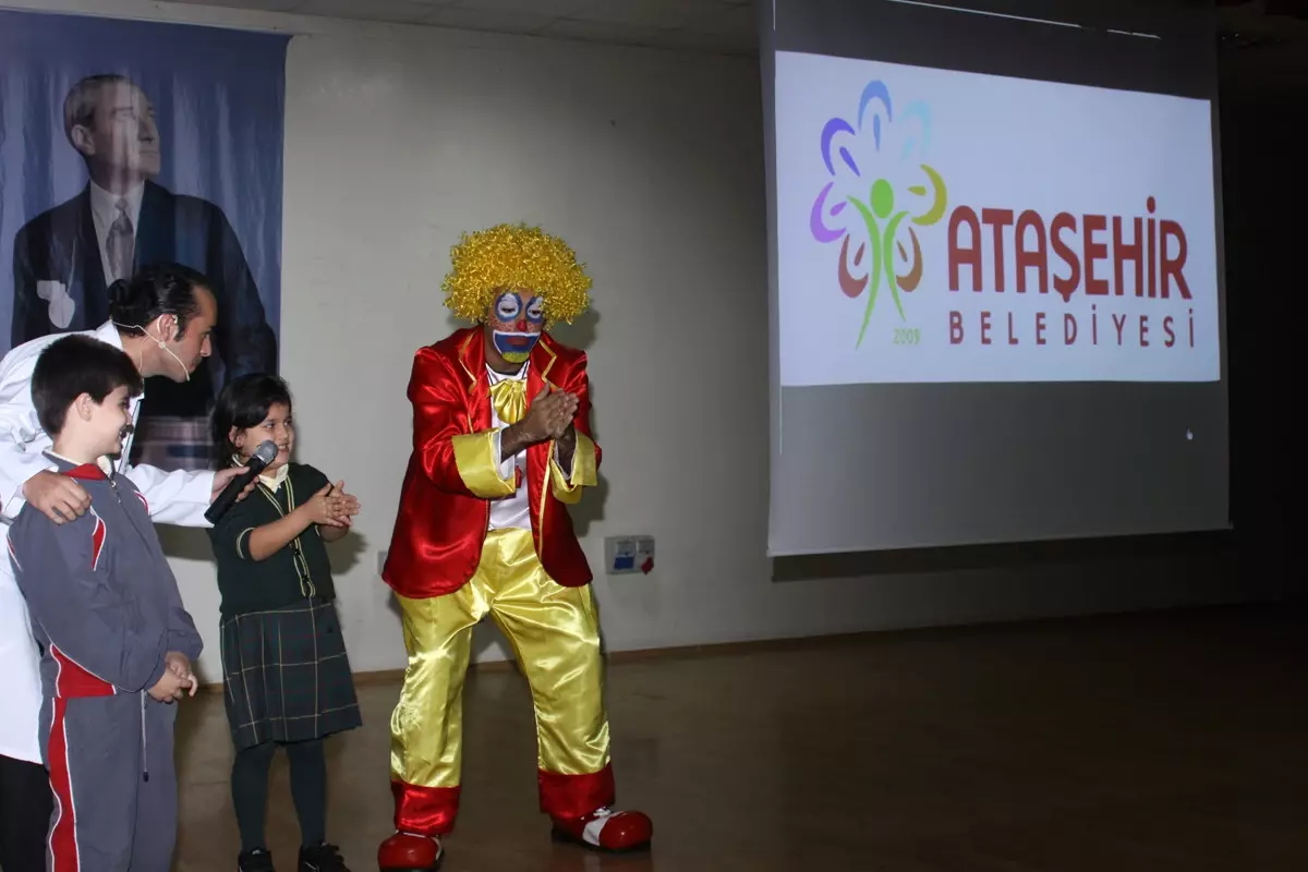 El Ele Verdik Mikropları Yendik