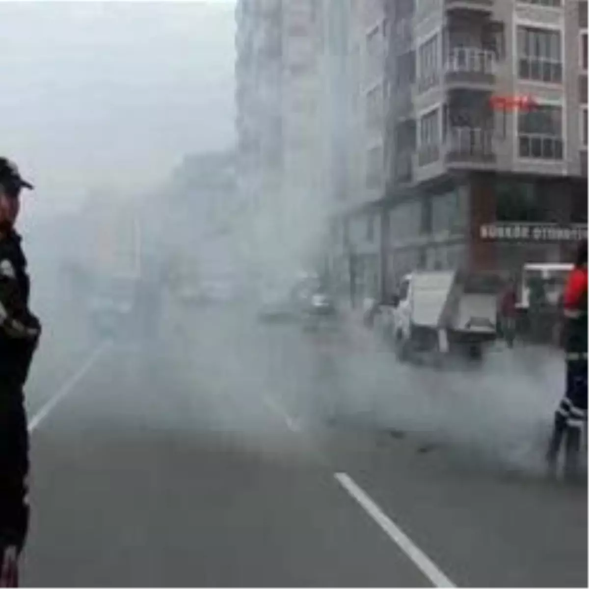 Alev Alan Atığı Yola Döktü