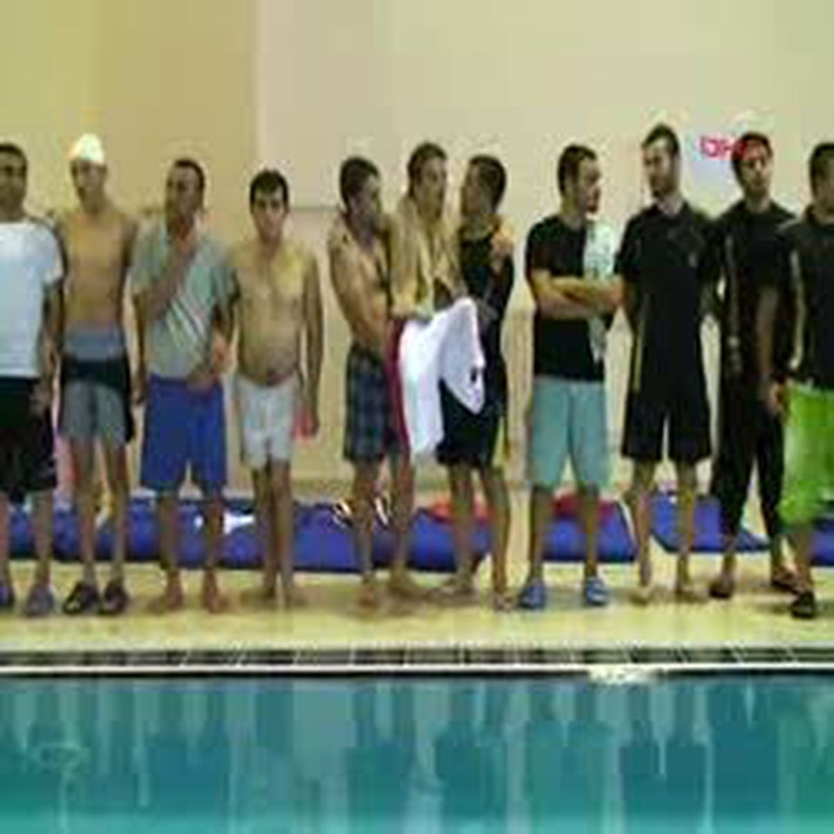 Sivas-Rakibi Olmayan Bayan Sporcu Tek Başına Yüzdü