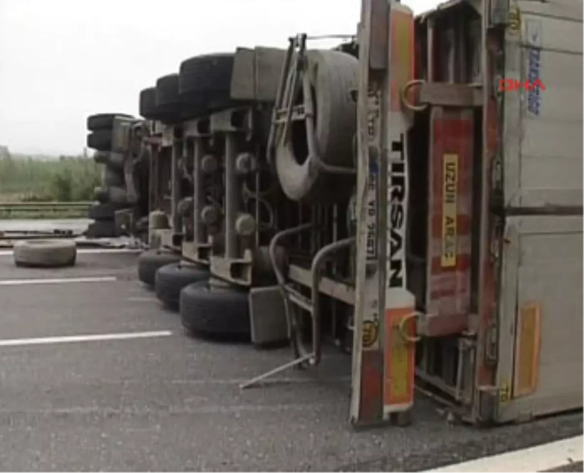 TEM Ulaşıma Kapandı