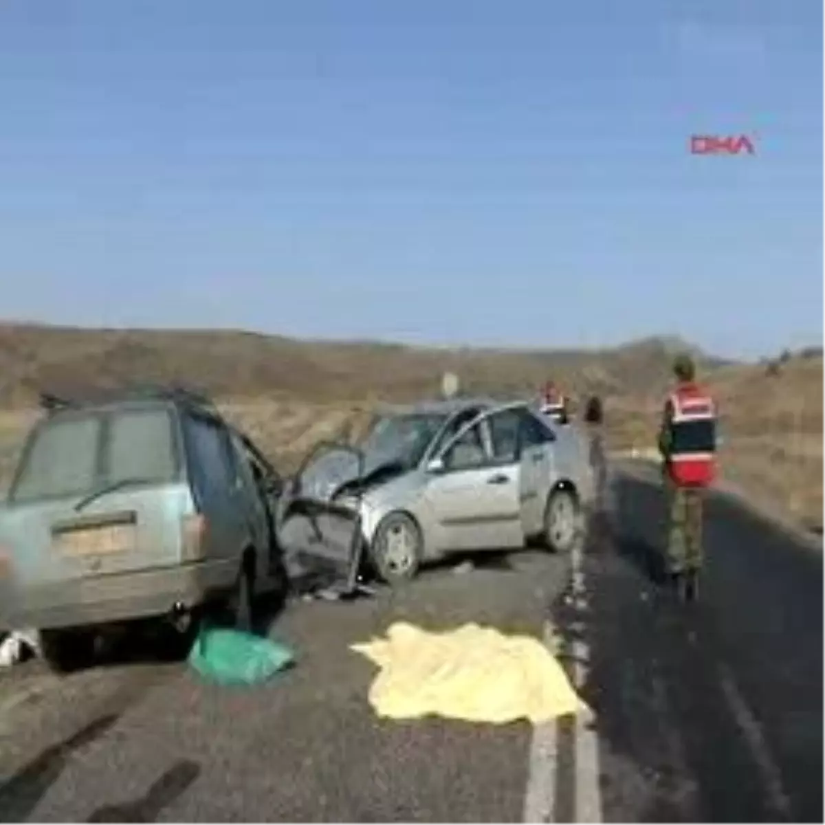 Sivas - İki Otomobil Çarpıştı: 1 Ölü, 7 Yaralı