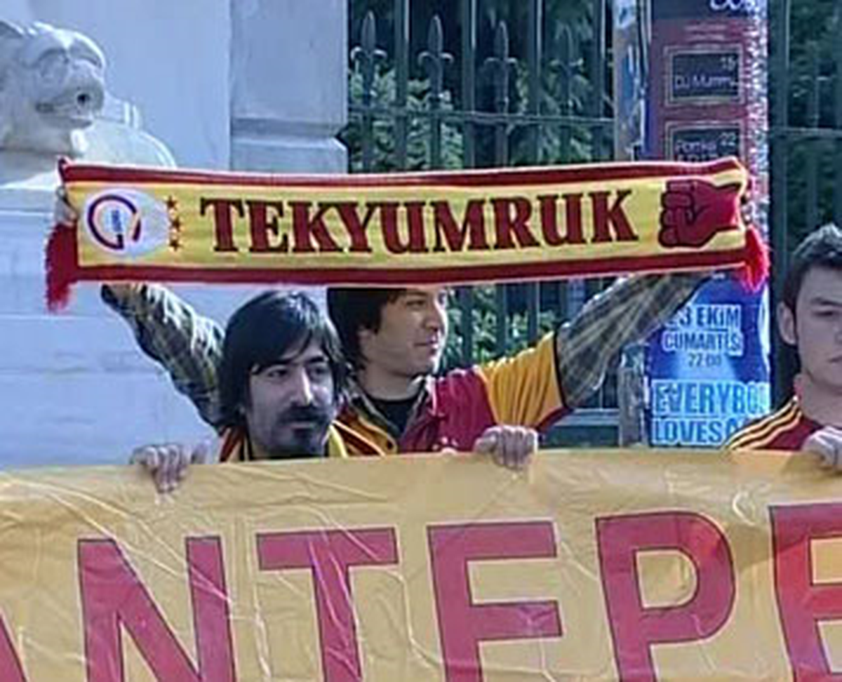 Tek Yumruk'tan Anlamlı Çağrı