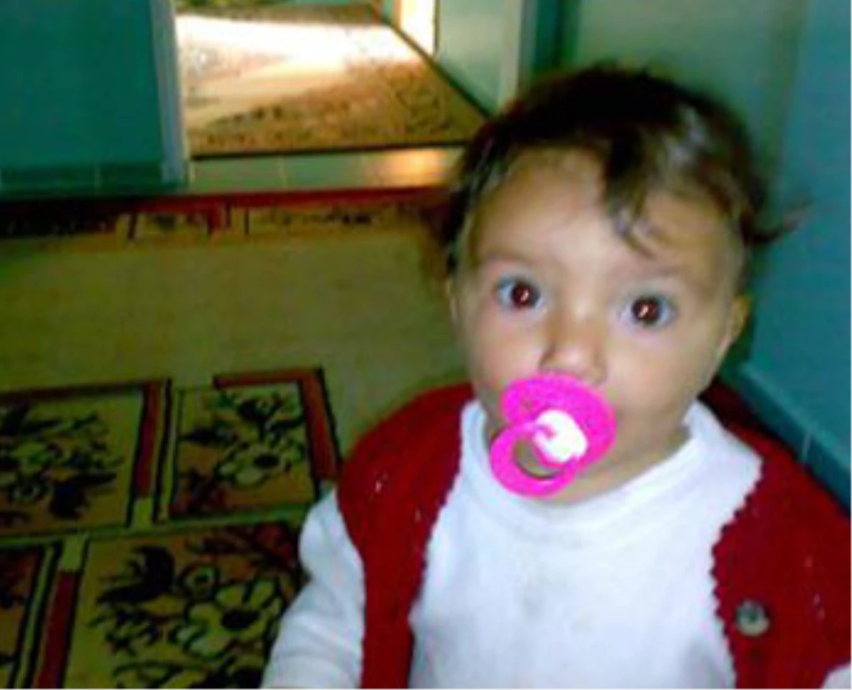 Sivas\'da Fasülye, 1,5 Yaşındaki Melike\'nin Boğulmasına Neden Oldu